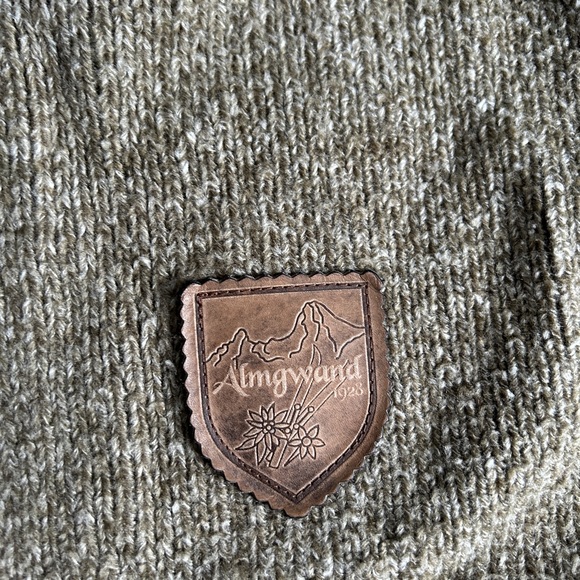 Men’s Almgwand Fleece Vest - Picture 3 of 10